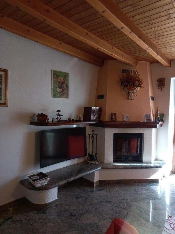 טליו Casa Vacanza Da Ghislin מראה חיצוני תמונה