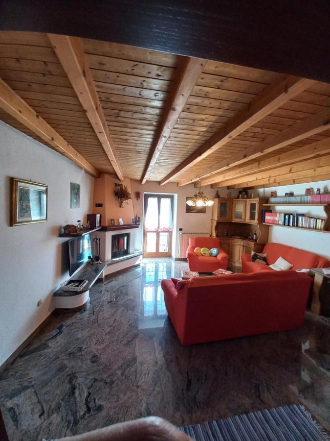 טליו Casa Vacanza Da Ghislin מראה חיצוני תמונה