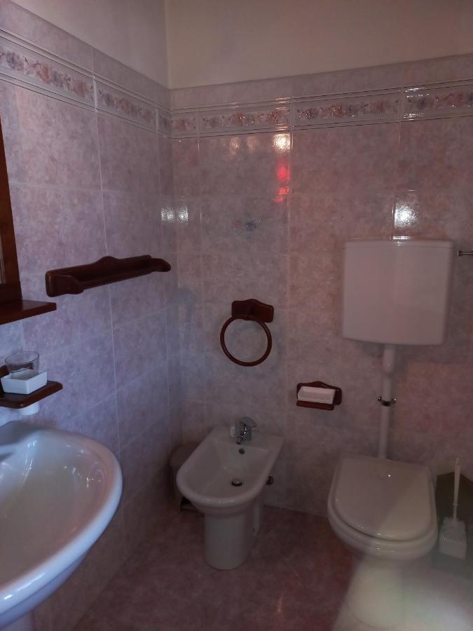 טליו Casa Vacanza Da Ghislin מראה חיצוני תמונה